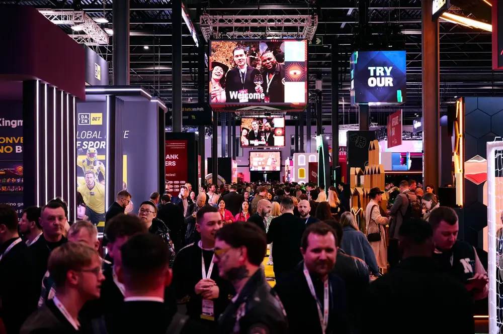 iGB Affiliate Barcelona expo crowd at Fira Barcelona Gran Via
